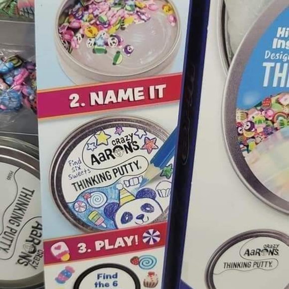 Crazy Aarons Hide Inside Design Studio Set - Picture 3 of 9